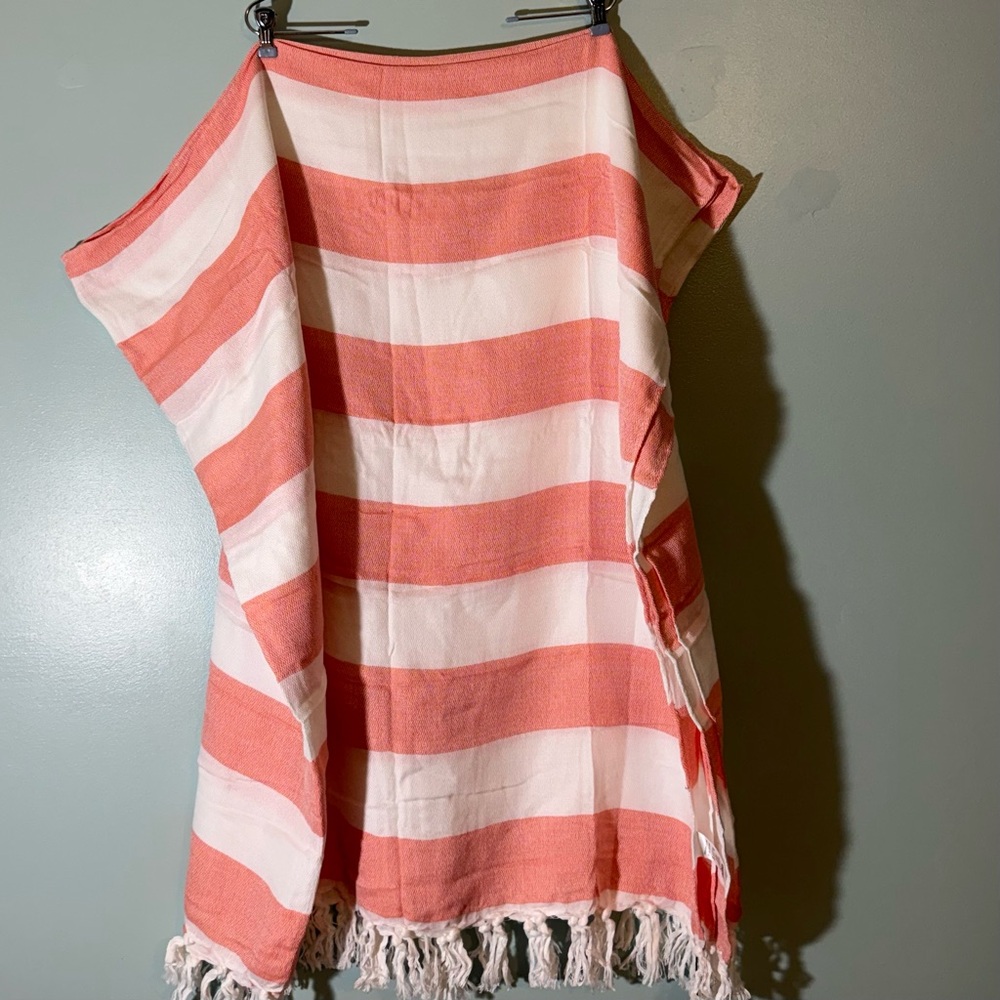 Turkish Striped Red/Pink and White Beach Blanket with Fringe 6x6 NWT